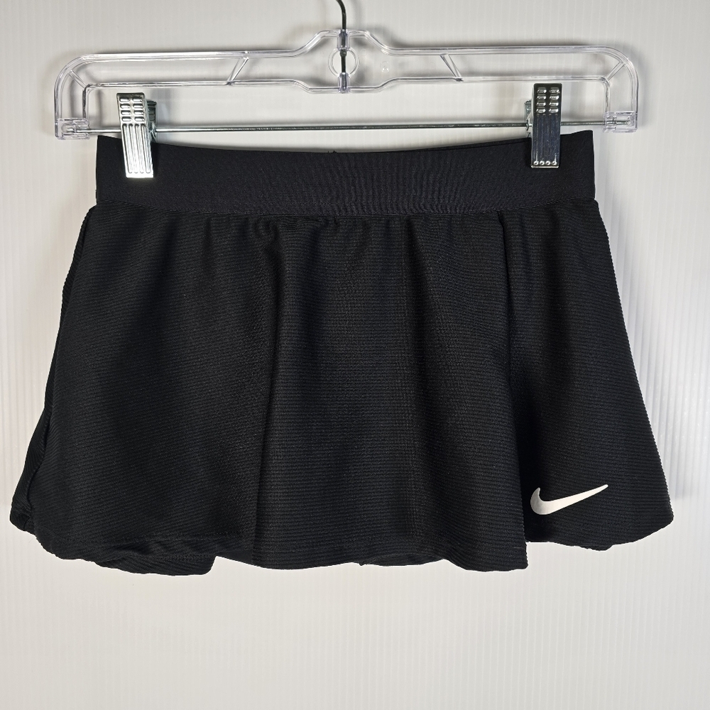 NWOT Nike Girl's Court Victory Black Flouncy Skort Ribbed Shorts Underneath S